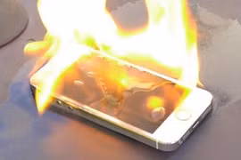 Apple lao đao vì iPhone gây cháy nhà 