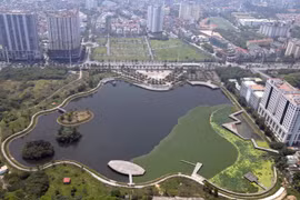 Công viên thiết kế theo phong cách sân golf cao cấp “đắp chiếu” nhiều năm