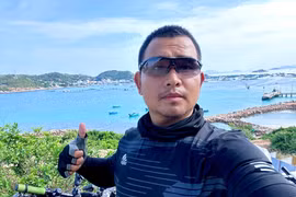 Chàng trai đạp xe xuyên Việt 74 ngày, nửa năm giảm 30kg 