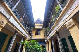 Biệt thự bề thế của đại gia giàu nhất phố cổ Hà Nội xưa