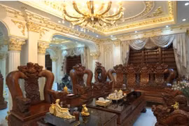 5 năm gom gỗ, đại gia Thanh Hóa gây sốt với biệt thự 300m2 