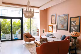 Ngôi nhà 500m2 ngập hoa, cây xanh của em gái Quang Vinh