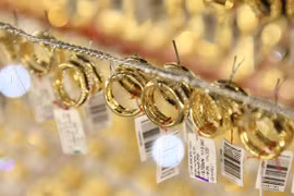 Giá vàng hôm nay 16/01: Vàng nhẫn giảm mạnh?