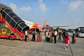 Giá vé máy bay rẻ bất ngờ, đâu dễ săn 