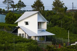 Nhà mái gấp với góc xoay độc nhất vô nhị tại Lâm Đồng