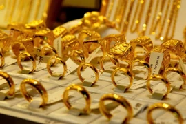 Giá vàng hôm nay 10/05: Bật tăng dữ dội?