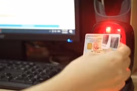 Khách hàng thuận tiện thế nào khi rút tiền bằng căn cước công dân gắn chip?