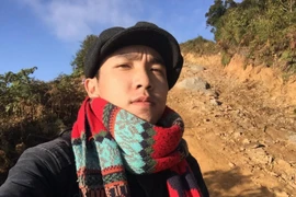 Làm mất chiếc ví gắn bó 6 năm, chàng trai bất được món quà