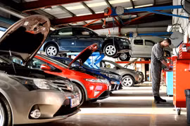 4 nghề “hái ra tiền” tại Việt Nam không cần bằng đại học 