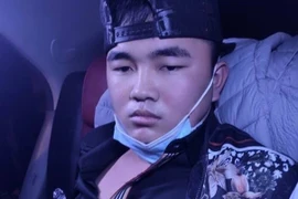 Hà Nội: Tạm giữ kẻ dùng dầu gió để cưỡng đoạt tiền