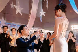 Khối tài sản “vạn người ước” của tiền đạo Văn Toàn