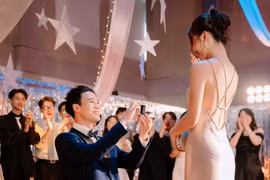 Khối tài sản “vạn người ước” của tiền đạo Văn Toàn