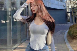 Các cô gái xứ Hàn chuộng style mặc “tôn 1 điểm trên cơ thể”
