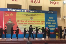 Học sinh Hải Phòng gây sốt CĐM với siêu phẩm "Chỉ riêng mình ta"