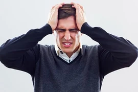 Dấu hiệu nhận biết cơn đau đầu 'chết người', đến viện ngay kẻo muộn