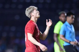 Công Phượng "bắn chim", báo chí châu Á tiếc nuối cho tuyển Việt Nam