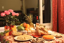 Đặt gà cúng Tết thế nào để may mắn trọn năm Đinh Dậu? 