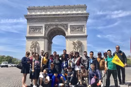 Sau 2 năm bán hàng online, hướng dẫn viên du lịch hạnh phúc lại được dẫn tour