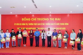 Thường trực Ban Bí thư thăm, tặng quà Tết tại Bà Rịa - Vũng Tàu