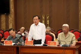 Nguyên Bí thư Hà Nội: Chung cư mini xây vượt tầng là có “chống lưng“