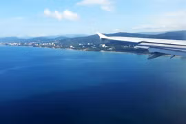 Vé máy bay nội địa “tăng chóng mặt”, khách chuyển hướng du lịch nước ngoài