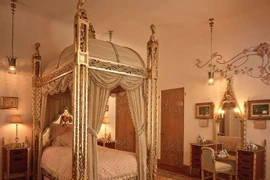 Chiêm ngưỡng những dinh thự dát vàng xa hoa trên thế giới