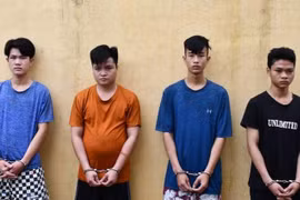 Nghi vợ nhắn tin 'đò đưa', rủ bạn chém 'tình địch' nhập viện