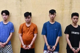 Nghi vợ nhắn tin 'đò đưa', rủ bạn chém 'tình địch' nhập viện