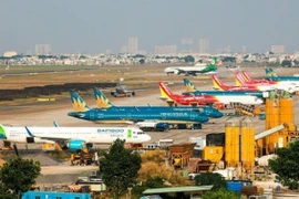 Chưa đến 30/4 - 1/5, giá vé máy bay đã cao ngất ngưởng