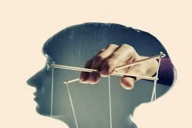 Kẻ thao túng rất thích nói 6 câu này, họ đổ hết tội lỗi cho bạn