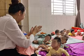 Được cấp phép nuôi không quá 39 trẻ, mái ấm Hoa Hồng nuôi 85 em