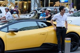 Từ nhiệm “toàn tập”, Cường Đô La còn lại tài sản gì ở QCGL?