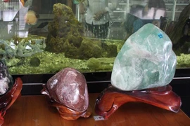 Thú chơi đá quý “đắt khét tiếng” của nhà giàu Việt