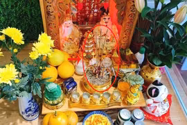 Buổi sáng, cúng Thần Tài nên thắp mấy nén hương?