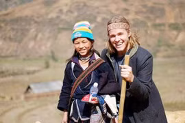 Cuộc sống của cô gái H'Mông “bắn tiếng Anh như gió” sau 19 năm