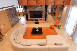 Choáng ngợp penthouse đương đại trong tòa nhà 1.000m2 tại Điện Biên