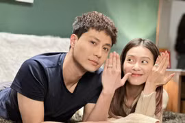 Thanh Sơn - Khả Ngân và loạt khoảnh khắc “tình bể bình” ở hậu trường phim 