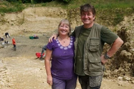 Dùng Google Earth,cặp đôi tìm được nghĩa địa “quái vật” 167 triệu tuổi