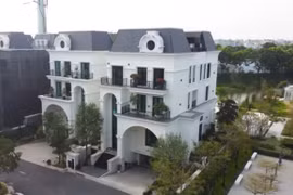 Biệt thự bề thế như resort giữa trung tâm Hà Nội