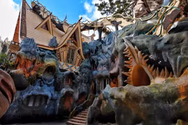 Có gì trong biệt thự “quái dị” ở Đà Lạt khiến báo ngoại khen ngợi?