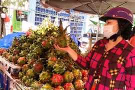 Trái cây giá rẻ không ngờ