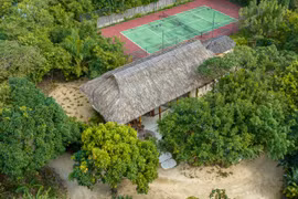 Cận cảnh nhà mái lá ở Nha Trang “gây sốt” trên báo ngoại 