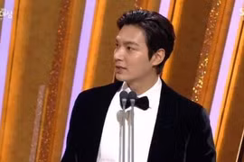 Không ngờ Lee Min Ho cũng có ngày bị dìm hàng tơi tả