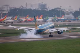 Tiếp tục cho nhập cảnh vào sân bay Nội Bài và Tân Sơn Nhất