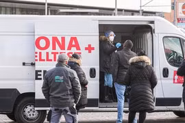 COVID-19 tới 6h sáng 18/2: WHO cảnh báo không chủ quan