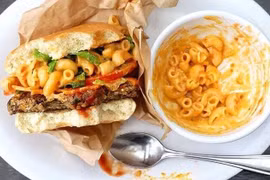 Bóc mẽ chiêu “móc túi” khách của cửa hàng ăn nhanh