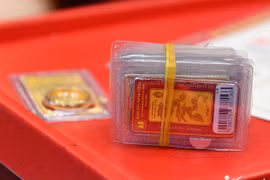 Giá vàng hôm nay 22/10: Vàng thế giới tiếp tục giảm