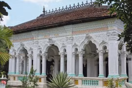 Chiêm ngưỡng nhà cổ 200 năm đẹp nức tiếng miền Tây