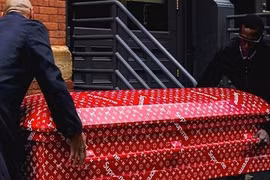 Sửng sốt với bao cao su hàng hiệu LV 1,5 triệu đồng/chiếc