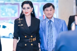 Bí mật trong gia đình giàu có của tỷ phú Johnathan Hạnh Nguyễn